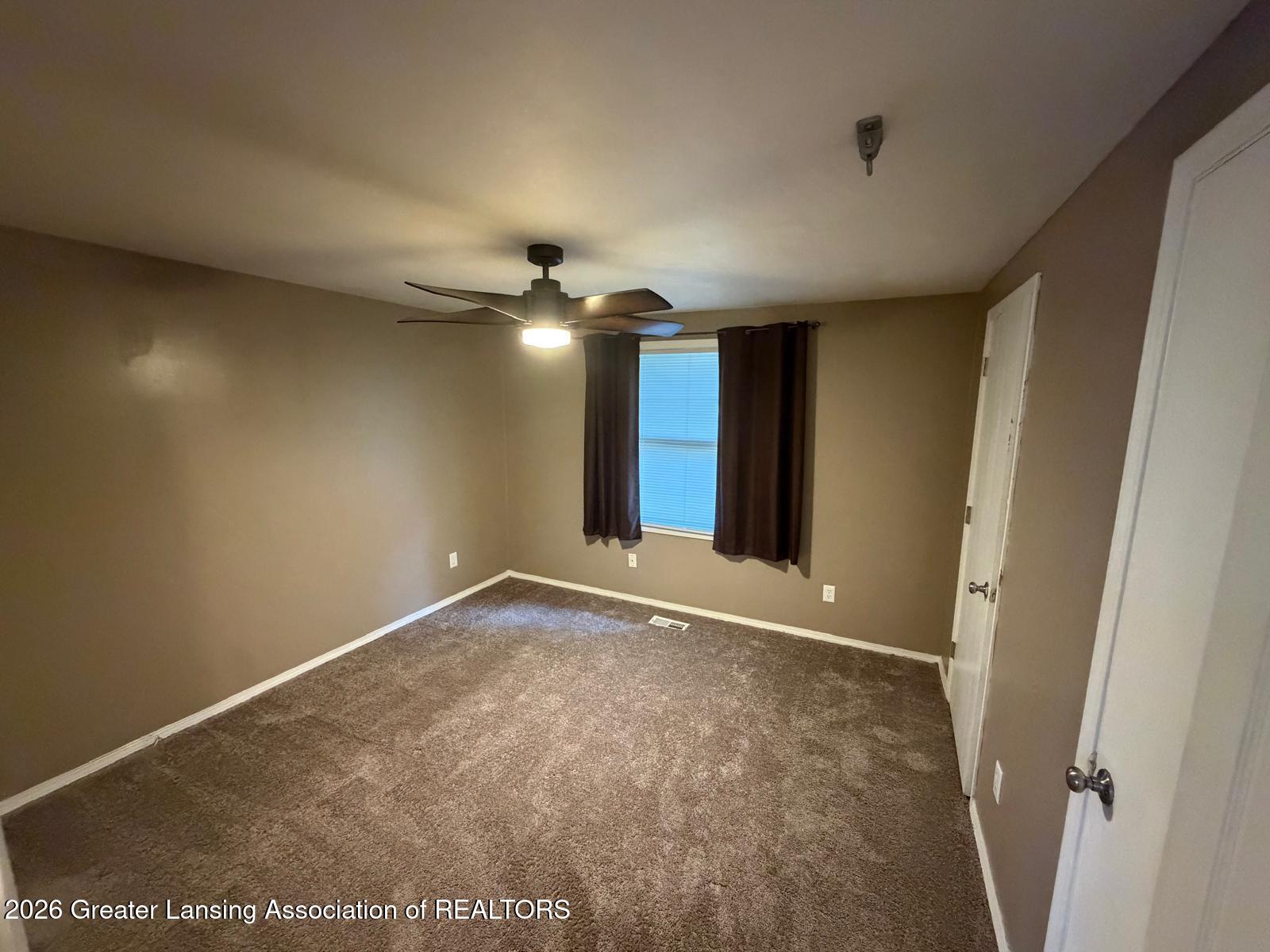 411 Sawyer Road Lansing, MI 48911 - Photo 29 of 63 Main Bedroom