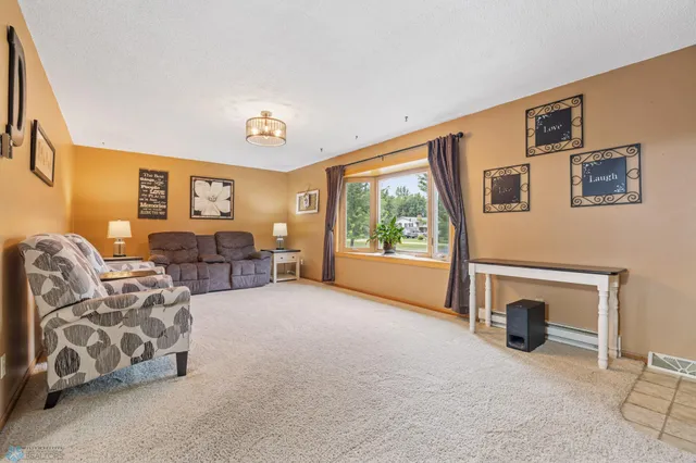 $368,500 | 613 77th Avenue Northwest, Moorhead, MN 56560