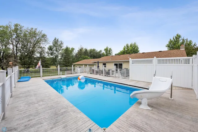 $368,500 | 613 77th Avenue Northwest, Moorhead, MN 56560