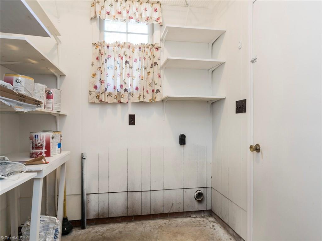 1739 Power Line Road Elon, NC 27244 - Photo 18 of 26 Laundry room