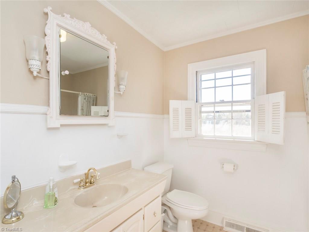 1739 Power Line Road Elon, NC 27244 - Photo 20 of 26 Hall Full Bath
