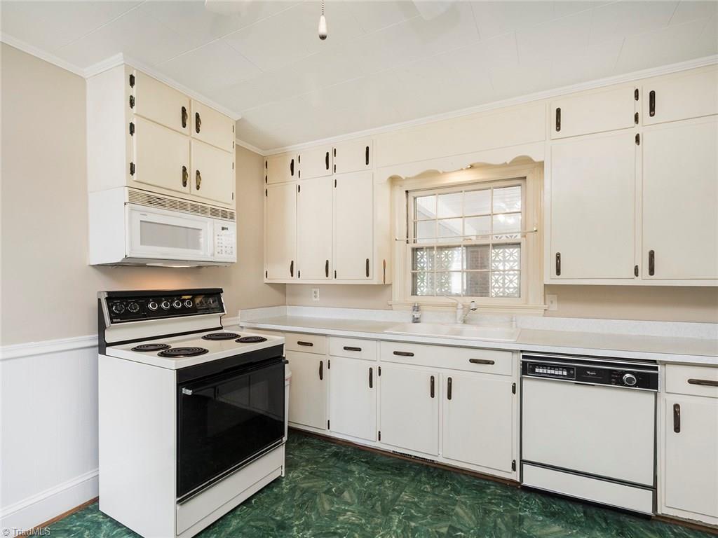 1739 Power Line Road Elon, NC 27244 - Photo 8 of 26 Kitchen