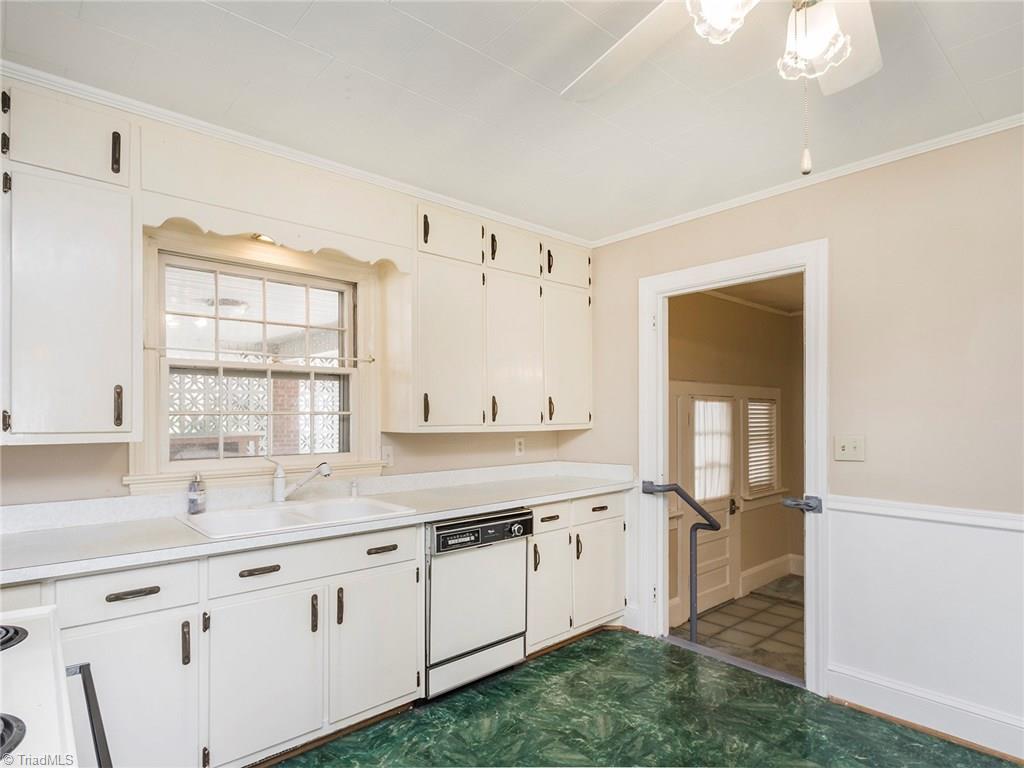 1739 Power Line Road Elon, NC 27244 - Photo 9 of 26 Kitchen
