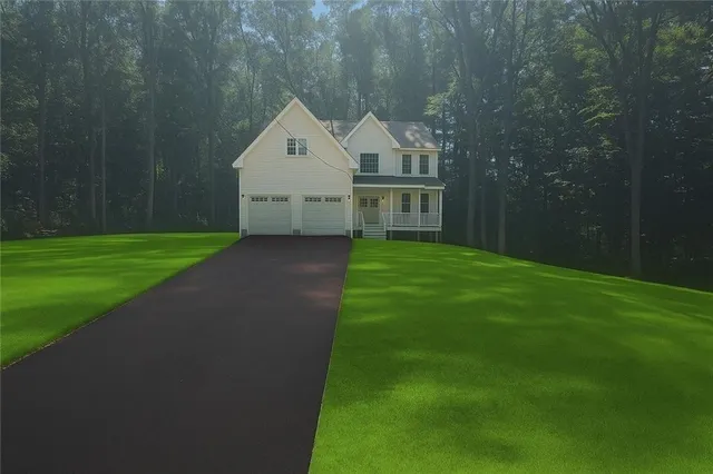 $790,000 | 111 Cider Mill Road, North Smithfield, RI 02896