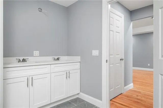 $790,000 | 111 Cider Mill Road, North Smithfield, RI 02896