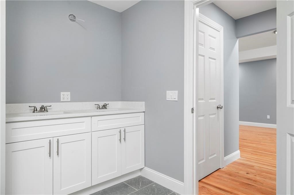 111 Cider Mill Road North Smithfield, RI 02896 - Photo 10 of 11