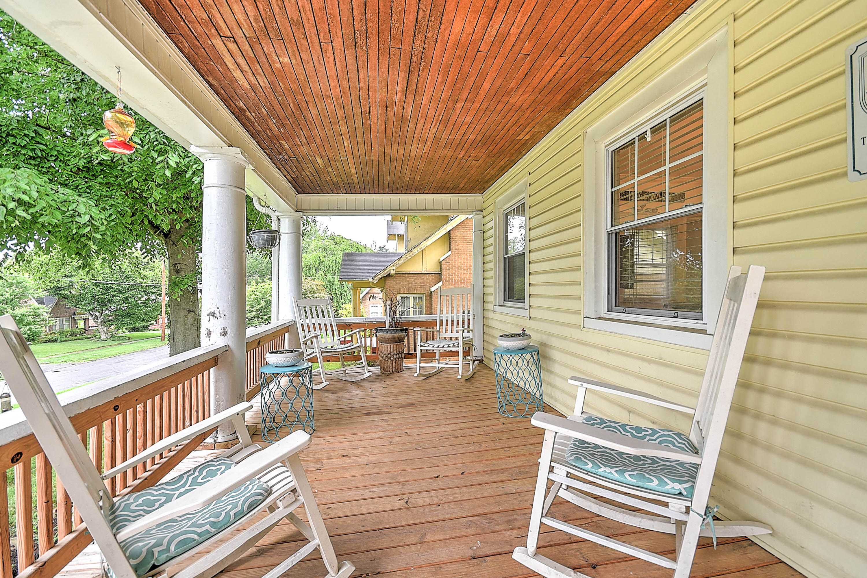 623 Georgia Avenue Bristol, TN 37620 - Photo 4 of 48 Georgia-5