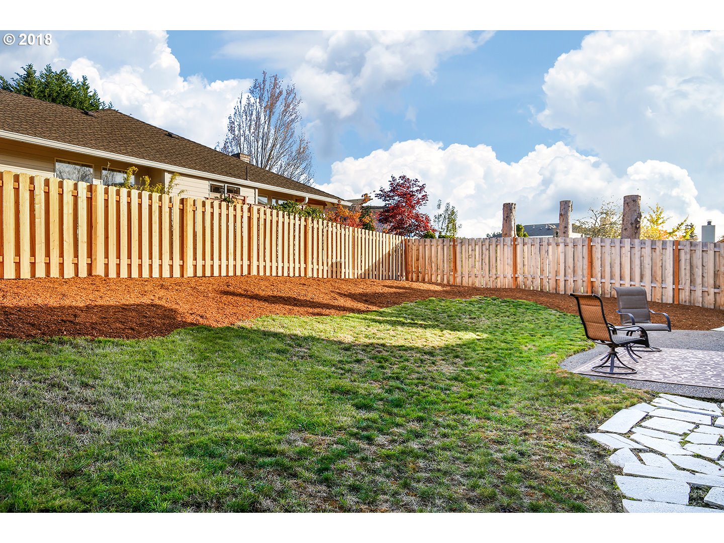 10470 Southwest 135th Avenue Beaverton, OR 97008 - Photo 32 of 32 a garden view with iron fence