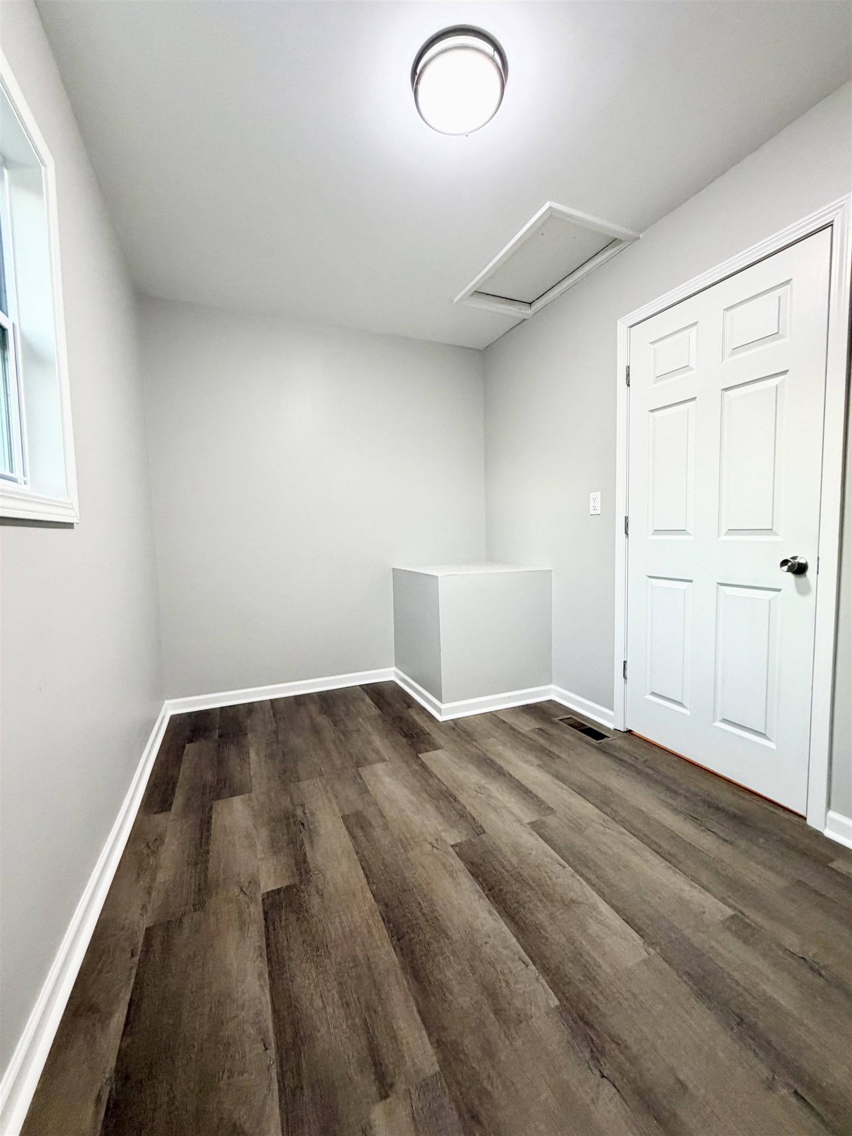 107 Short Alley Gaffney, SC 29341 - Photo 19 of 26 Laundry
