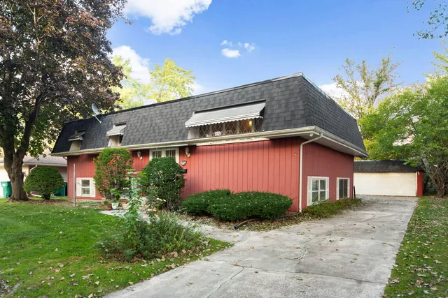 $299,900 | 9509 Northcote Avenue, Munster, IN 46321