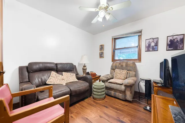 $299,900 | 9509 Northcote Avenue, Munster, IN 46321