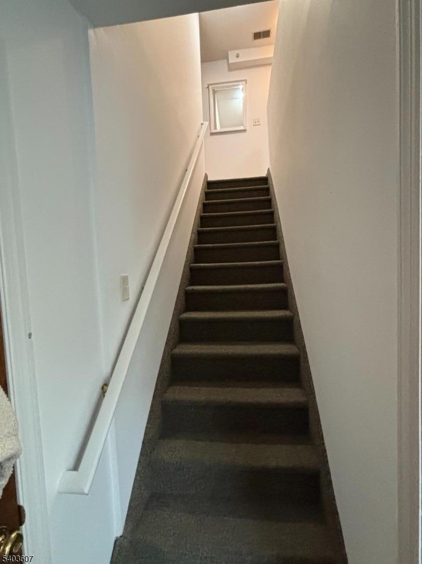 86 Washington Street, Unit D Morristown, NJ 07960 - Photo 13 of 15 a view of entryway