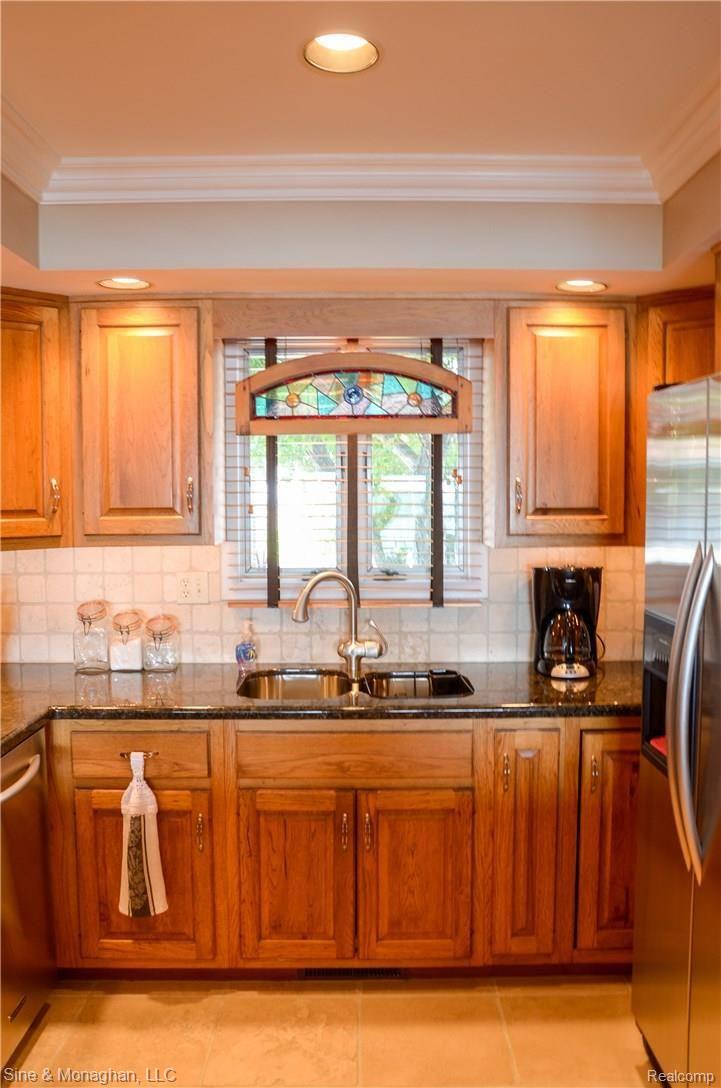 1715 River Road, Unit 52 St. Clair, MI 48079 - Photo 6 of 41 DSC_2266.jpg