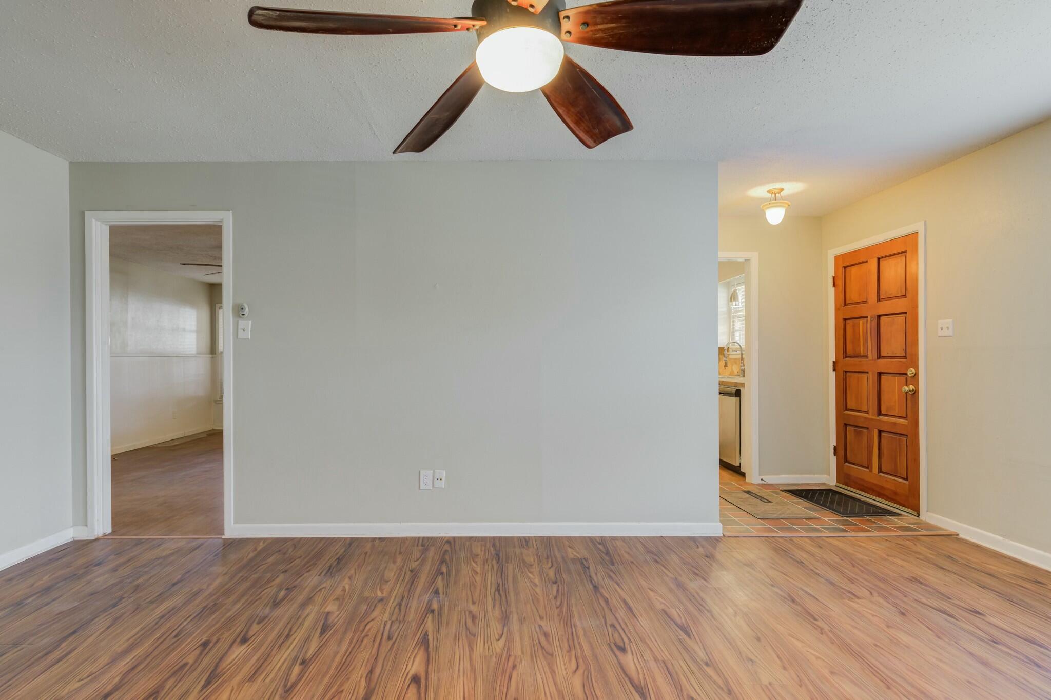 4317 31st Street Lubbock, TX 79410 - Photo 5 of 46 tempImageLO4gzw