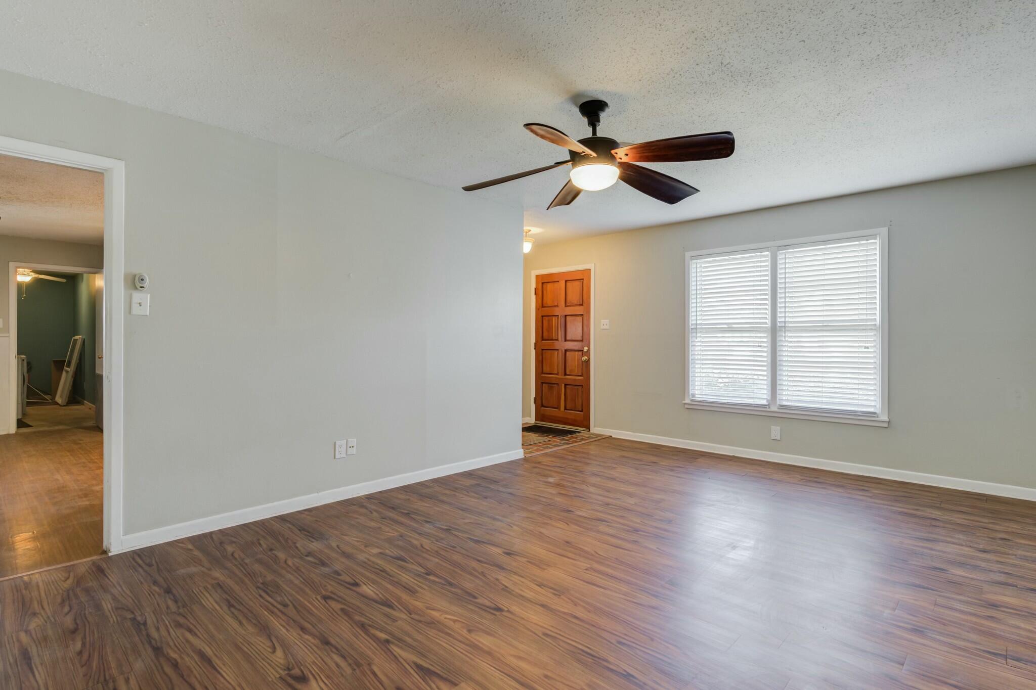 4317 31st Street Lubbock, TX 79410 - Photo 6 of 46 tempImagedDbyh3