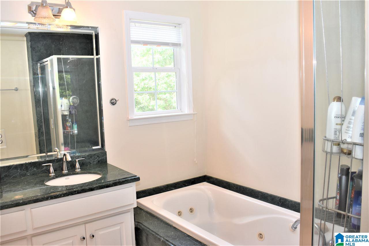 2039 Magnolia Road Leeds, AL 35094 - Photo 20 of 36