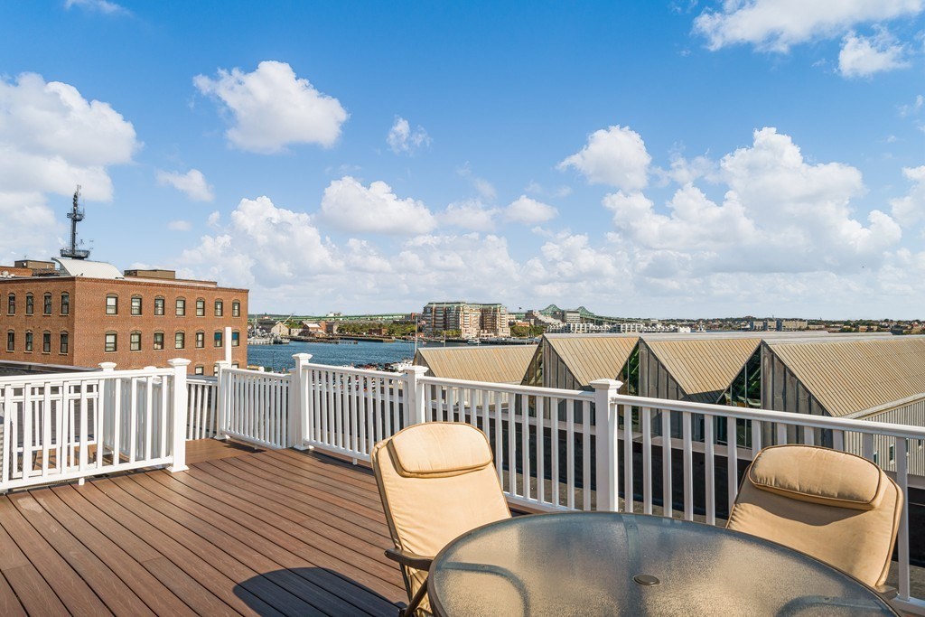 414 Commercial Street, Unit 2 Boston, MA 02109 - Photo 12 of 13