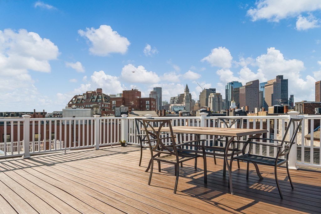 414 Commercial Street, Unit 2 Boston, MA 02109 - Photo 10 of 13