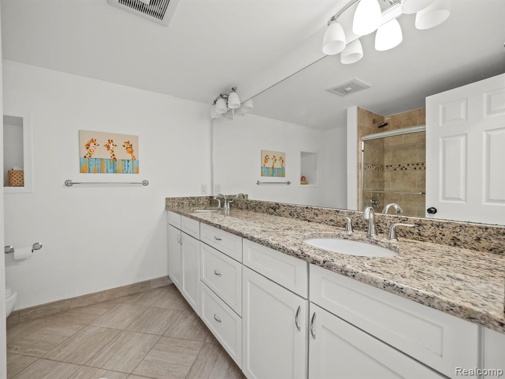 980 Briston Drive Rochester Hills, MI 48307 - Photo 38 of 41