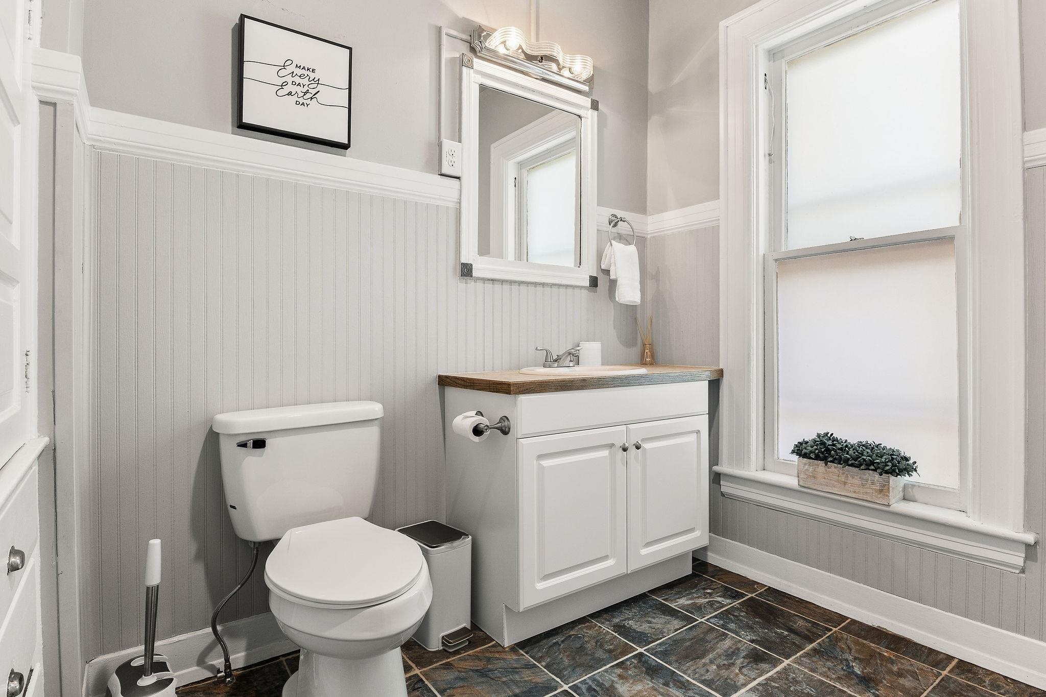 2025 West 4th Avenue Spokane, WA 99201 - Photo 26 of 46