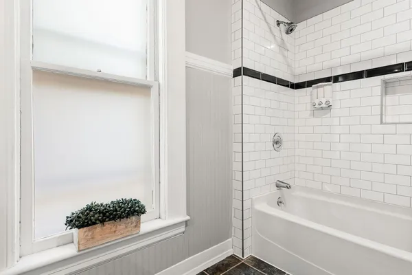 $925,000 | 2025 West 4th Avenue, Spokane, WA 99201