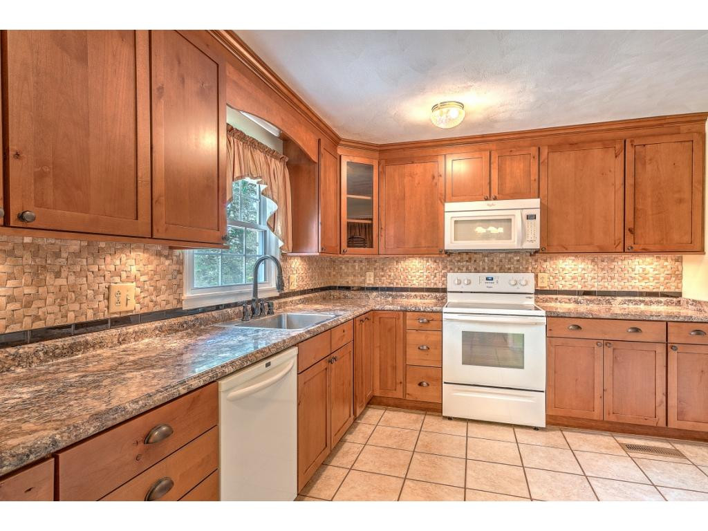 2205 Old Lewis Road Johnson City, TN 37601 - Photo 14 of 25 Photo 14