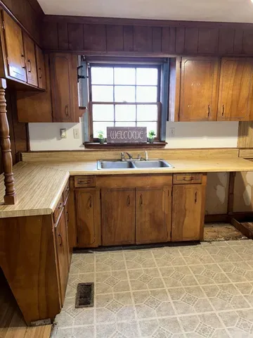 $185,000 | 466 State Rd S-11-116, Gaffney, SC 29340