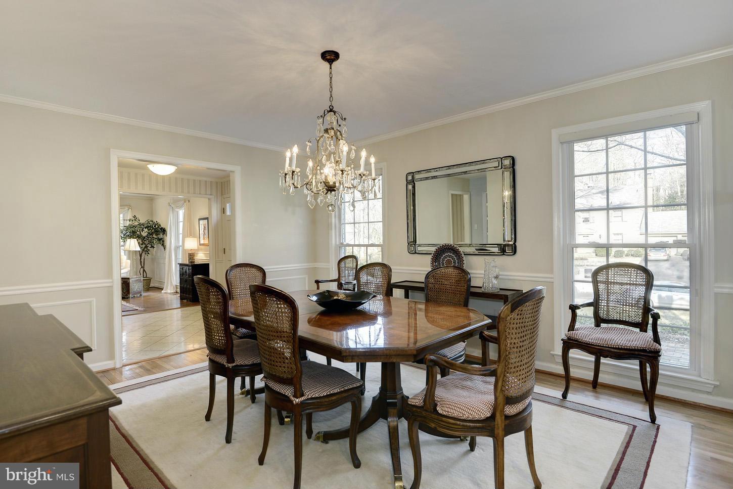 12004 Gregerscroft Road Potomac, MD 20854 - Photo 4 of 22 Dining Room