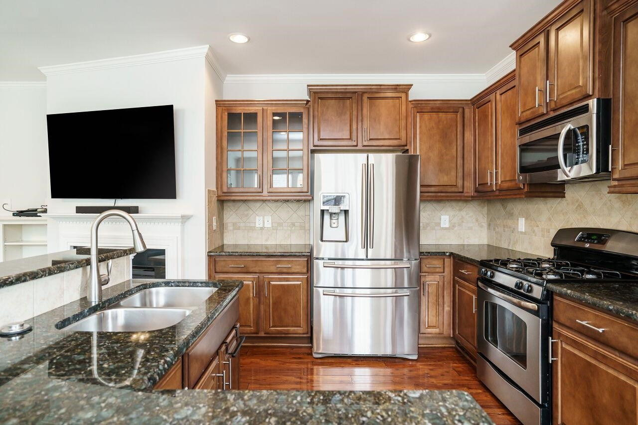 1308 Rodessa Run Raleigh, NC 27607 - Photo 13 of 31 Kitchen