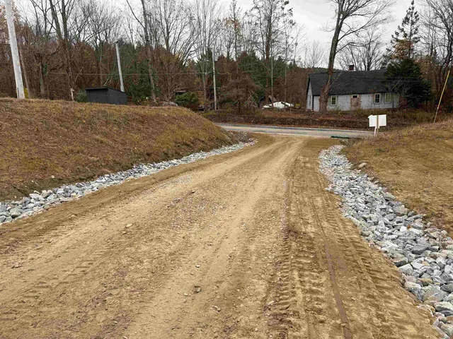 $1,245,000 | 137 Snow Pond Road, Concord, NH 03301