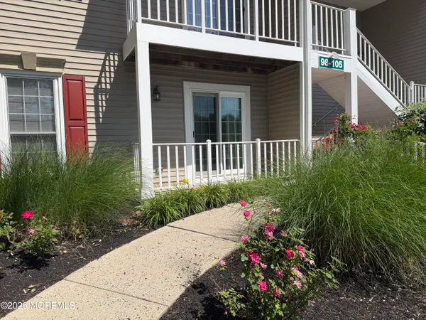 $155,500 | 105 Players Circle, Tinton Falls, NJ 07724