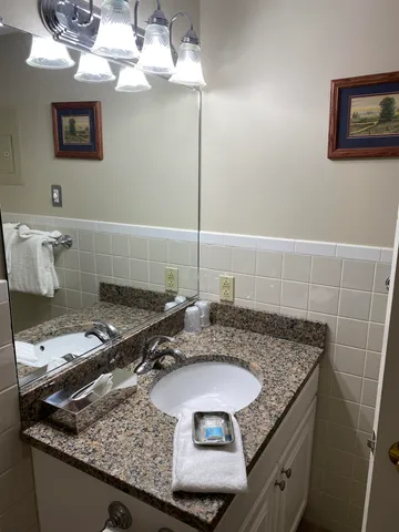 $3,000 | 2760 Highway 16, Unit E008A WEEK 29 JULY 2027 2026, North Conway, NH 03860