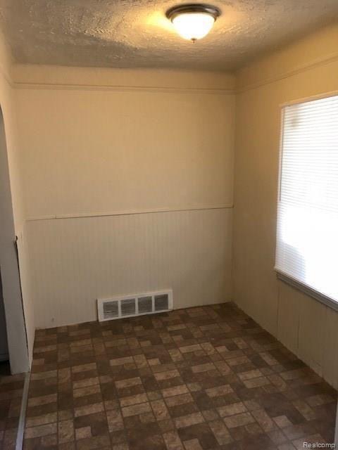 16864 Rutherford Street Detroit, MI 48235 - Photo 14 of 19
