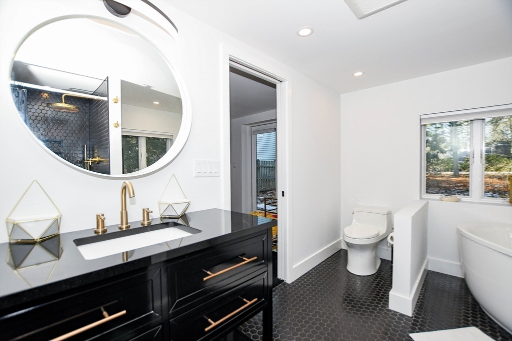 44 Register Road Marion, MA 02738 - Photo 31 of 42