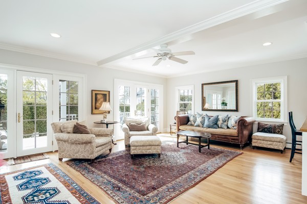 17 Bridge Street Manchester, MA 01944 - Photo 10 of 26 Gallery Image 10