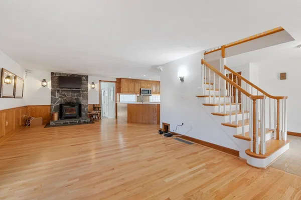 $724,999 | 147 West Street, Douglas, MA 01516