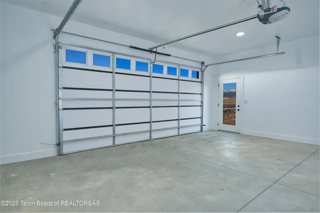 $895,000 | 1045 Iroquois Way, Driggs, ID 83422