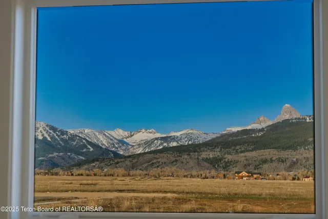 $895,000 | 1045 Iroquois Way, Driggs, ID 83422