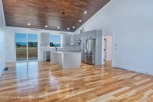 $895,000 | 1045 Iroquois Way, Driggs, ID 83422