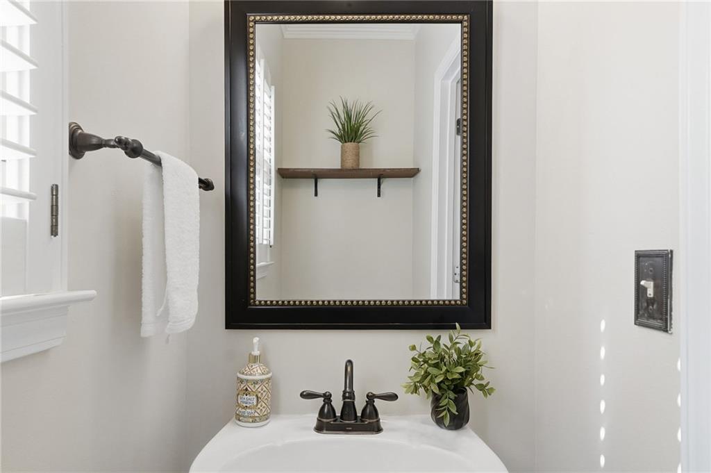 210 Ivey Oaks Way Roswell, GA 30076 - Photo 17 of 43