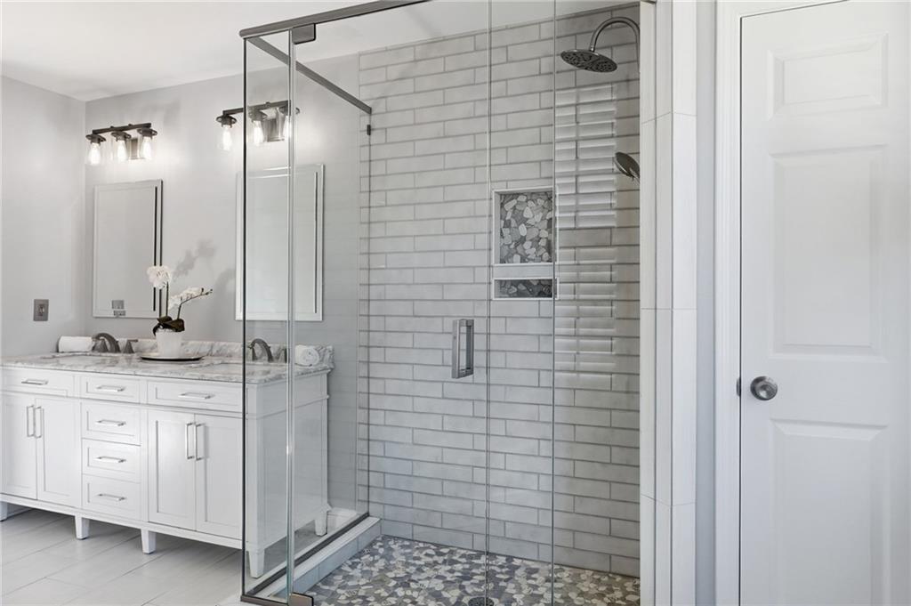 210 Ivey Oaks Way Roswell, GA 30076 - Photo 22 of 43