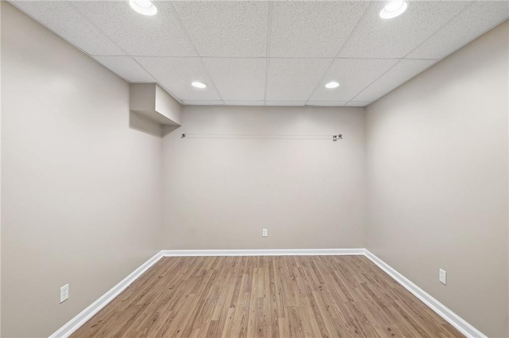 210 Ivey Oaks Way Roswell, GA 30076 - Photo 35 of 43