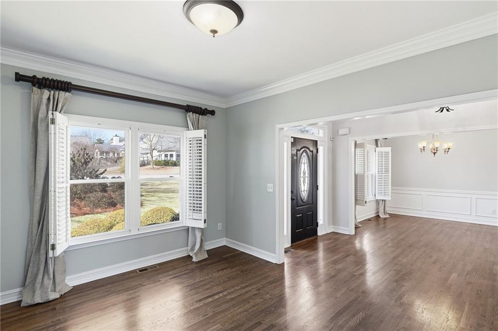 210 Ivey Oaks Way Roswell, GA 30076 - Photo 7 of 43