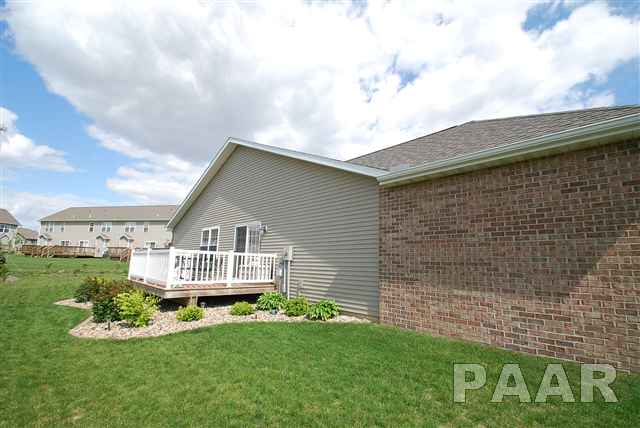 1823 Kingsbury Road Washington, IL 61571 - Photo 14 of 15 Gallery Image 14