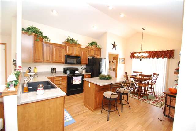 1823 Kingsbury Road Washington, IL 61571 - Photo 3 of 15 Gallery Image 3