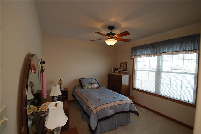 1823 Kingsbury Road Washington, IL 61571 - Photo 9 of 15 Gallery Image 9