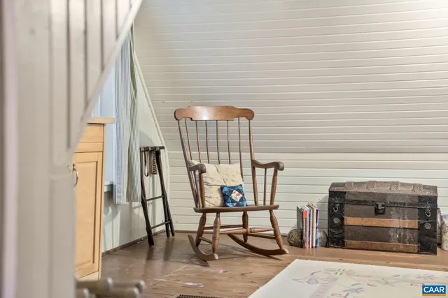 a view of a garden with a tree