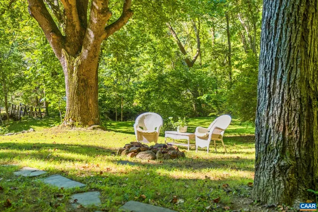 $525,000 | 2960 Beech Grove Road, Roseland, VA 22967