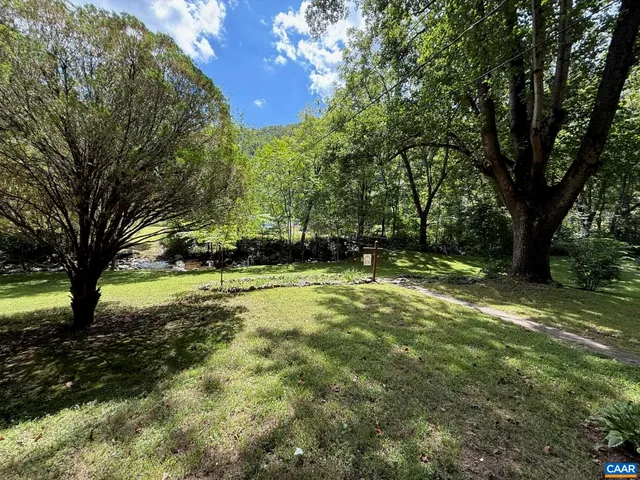 $525,000 | 2960 Beech Grove Road, Roseland, VA 22967