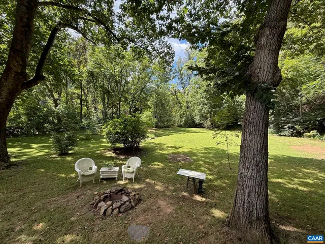 $525,000 | 2960 Beech Grove Road, Roseland, VA 22967